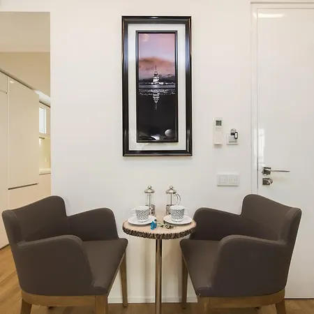 Apartment Thera *